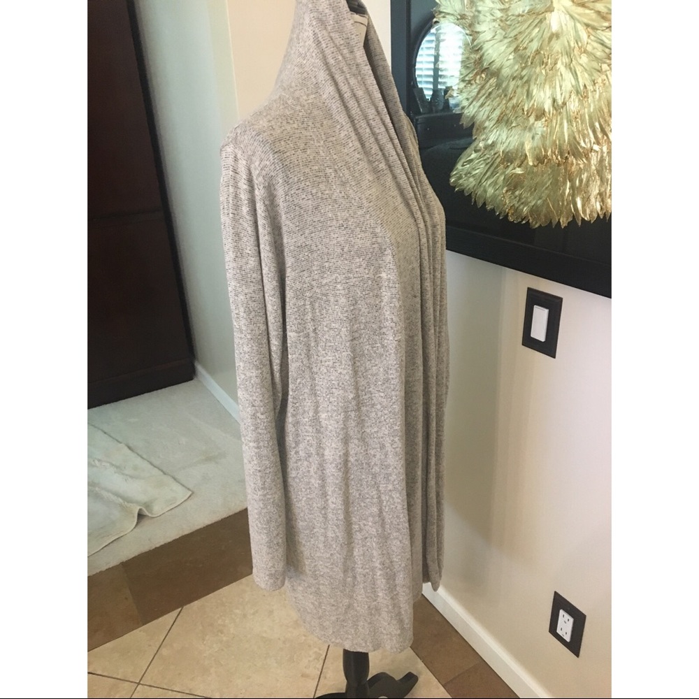 Sweater - Picture 5 of 5